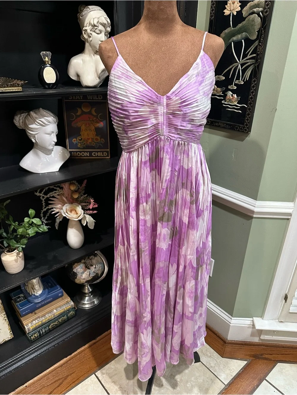 ASTR the Label “Maeve” Shadow Floral Pleated Midi Dress – Size Medium - Picture 2 of 14